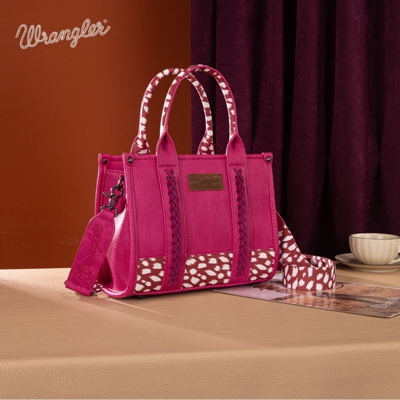 Wrangler Deer Print Concealed Carry Tote/Crossbody - Pink - Picture 2 of 6